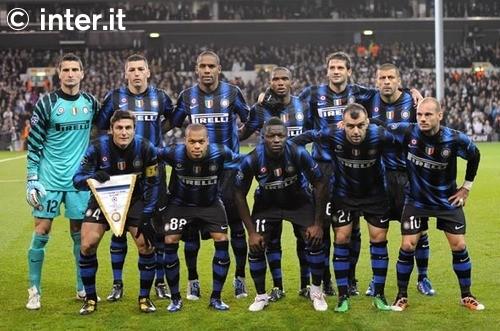 王曼昱3-0横扫李恩惠，发挥稳定，技术多样，孙颖莎等队友观战学习。（王曼昱3-0完胜李恩惠，状态稳健技法多变，孙颖莎等队友场边观摩学习）