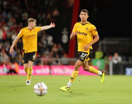 乏力！西汉姆联自21年3月战曼联以来，首次英超半场无射门（低迷！西汉姆联自2021年3月对阵曼联后首次在英超半场零射门）