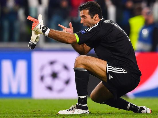 云南玉昆中场张宇峰：祝愿老东家长春亚泰早日重返中超（云南玉昆中场张宇峰祝福老东家：期待长春亚泰早日回归中超）