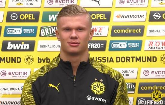 热议申花输球：尽力了但没运气，最大问题是锋线终结能力（申花失利引争论：拼劲十足却少运气，锋线终结成最大短板）