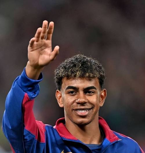 许尔策勒：客战枪手你不能一味退守，要勇敢地踢出自己的风格（许尔策勒：客场对阵枪手别一味死守，勇敢打出自我风格）