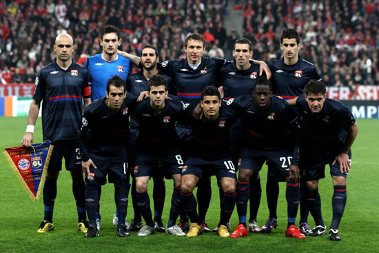 洲际杯战报：德阿拉斯凯塔梅开二度，弗拉门戈2-1蓝十字（洲际杯焦点战：德阿拉斯凯塔双响，弗拉门戈2比1击败蓝十字）