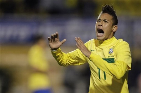 官方：阿德莱德联中场马丹哈严重犯规，被停赛一场（官方通报：阿德莱德联中场马丹哈因严重犯规被禁赛一场）