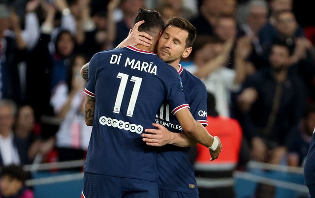 国脚单场进球助球队锁定胜利（国脚建功，球队锁定胜局）