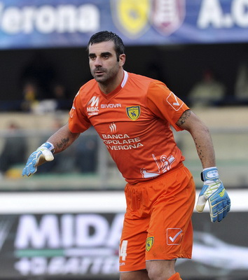 温馨！安东尼晒与孩子共度圣诞照片：圣诞快乐（暖心！安东尼晒与子女同庆圣诞合影，送上节日祝福）