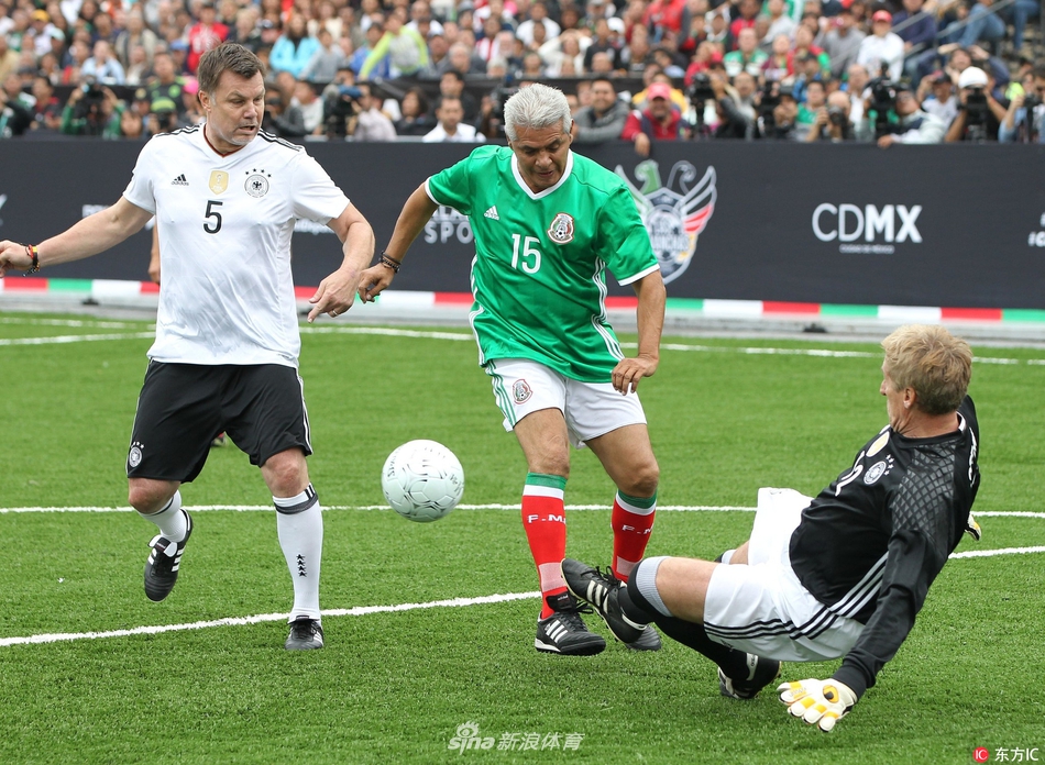 林孝埈的腿部力量感隔着屏幕都能感受到！（林孝埈的腿部爆发力，隔着屏幕都震撼！）